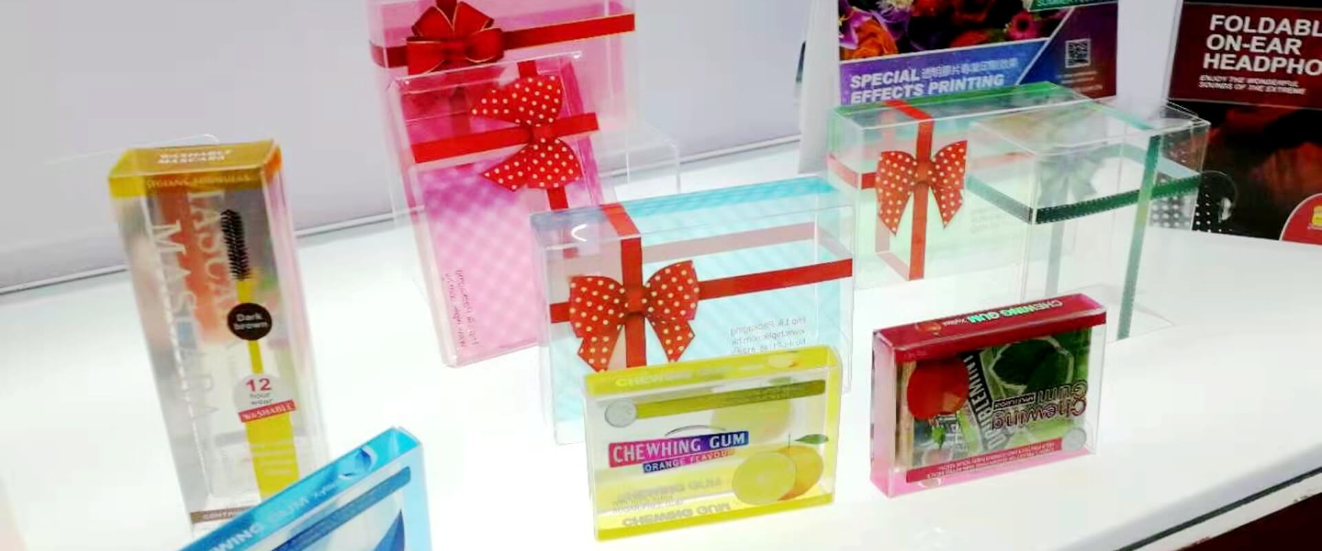 clear plastic boxes